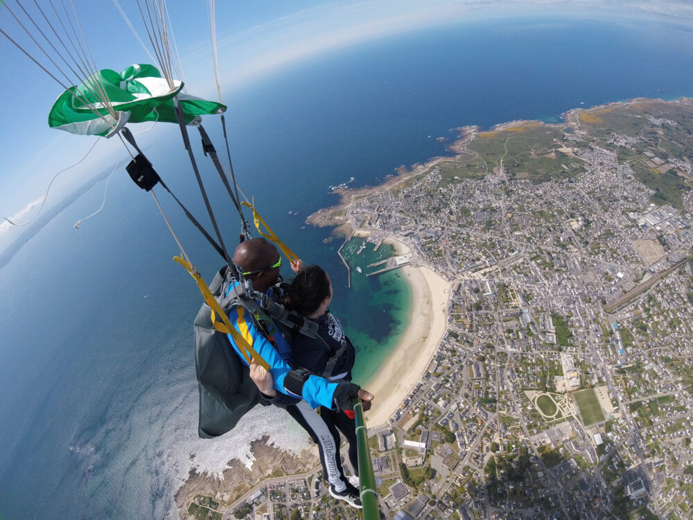Saut en parachute au dessus de la Presqu'île de Quiberon